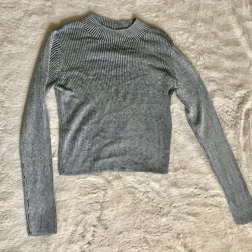 Lisakai Turtleneck Sweater
